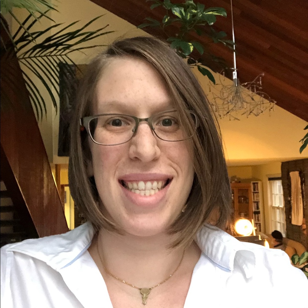 Meet your Posher, Naomi